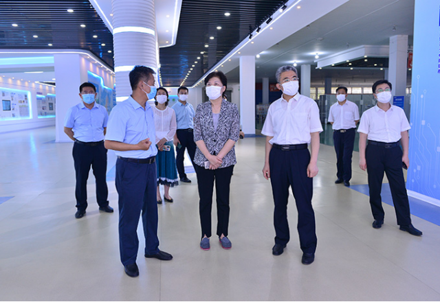 济宁市政协主席、党组书记霍媛媛到尊龙凯时节能公司调研